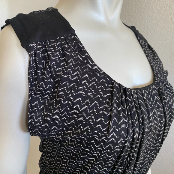 ❤️ Ann Taylor LOFT Womens Dress Sz XSmall Black Beige Chevron Stripes Sleeveless - Picture 9 of 12